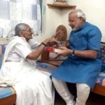 Heeraben Modi with her son Narendra Modi