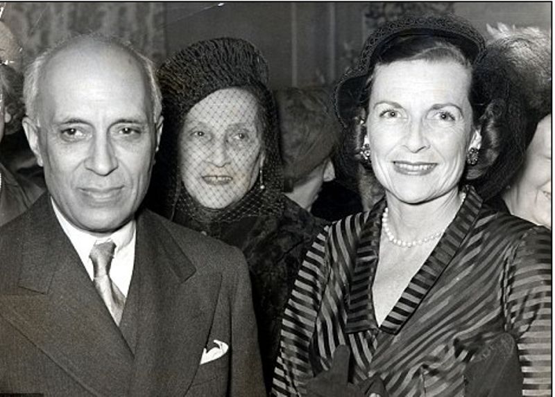 Jawaharlal Nehru With His Alleged Girlfriend Edwina Mountbatten