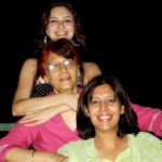 Saumya Tandon with her mother and sister