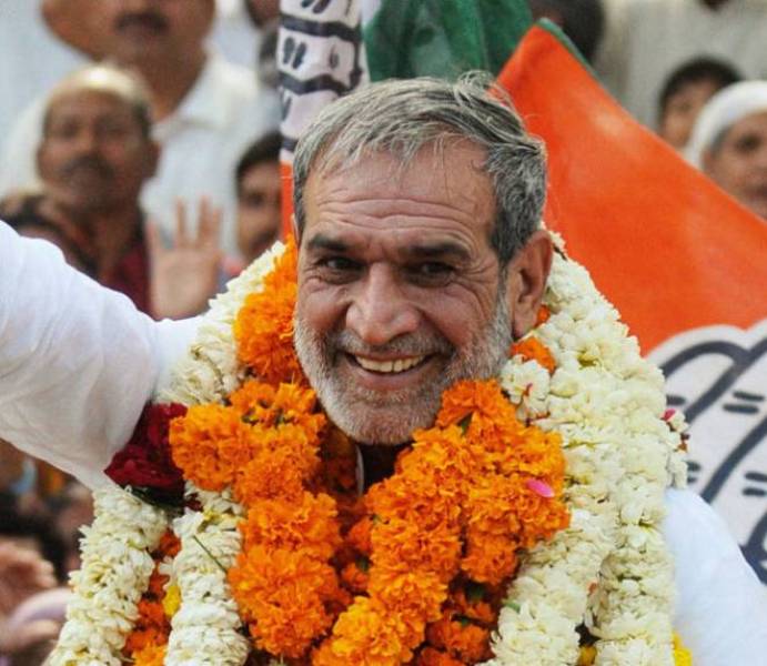Sajjan Kumar After His Victory In The Lok Sabha Election