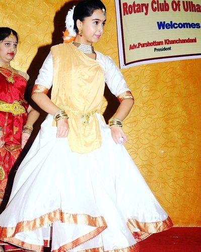 Sparsh Khanchandani's dance performance at Rotary Club of Ulhasnagar