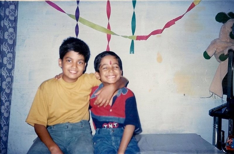 Roman Saini (right) Childhood Photo With His Brother