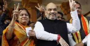 Sonal Shah and Amit Shah after casting their vote