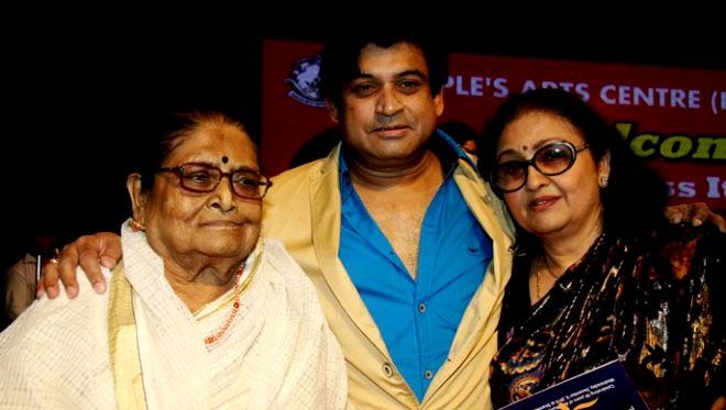 Leena Chandavarkar With Amit Kumar & Ruma Guha