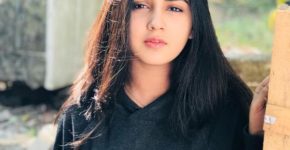 Roshni Walia picture