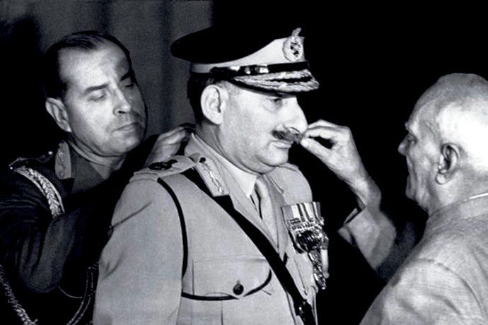 Sam Manekshaw Being Commissioned As The Chief Of Army Staff