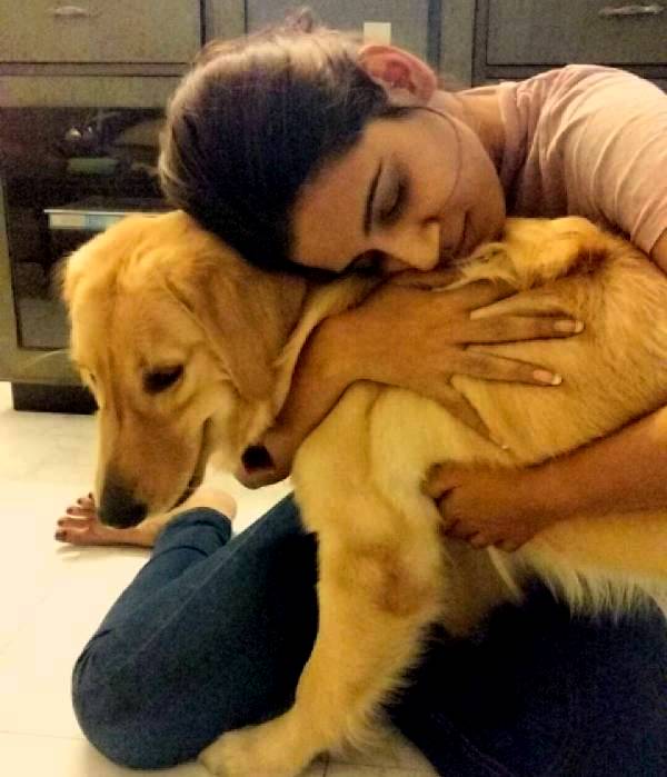 Sanjana Ganesan With Her Dog Zara