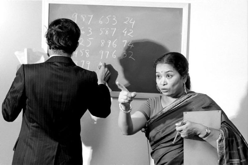 Shakuntala Devi solving maths problem