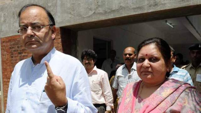 Arun Jaitley with his wife