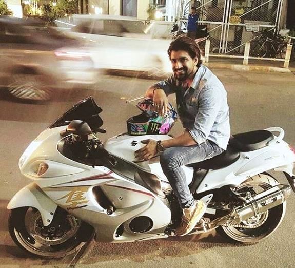 Arun Vijay Posing on His Hayabusa Bike