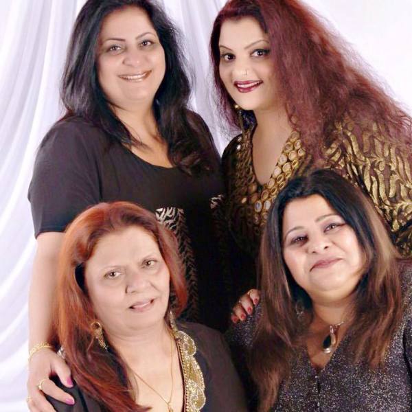 Goga Kapoor's Wife and Daughters