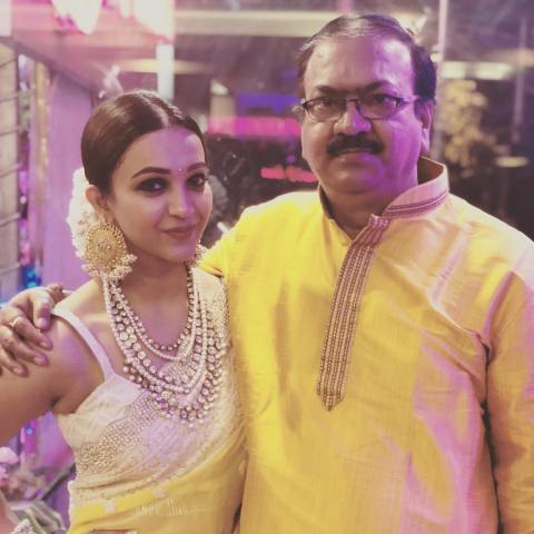 Koushani Mukherjee and her father