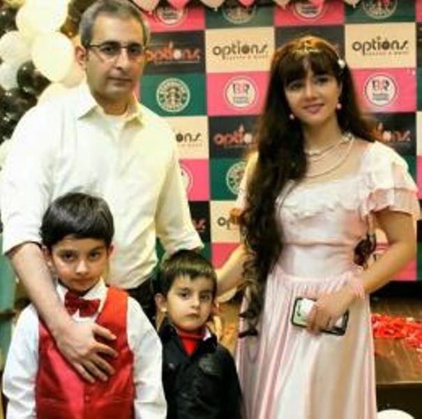 Rabi Pirzada with Her Husband and Children