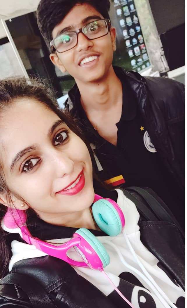 Niveditha Gowda with her brother