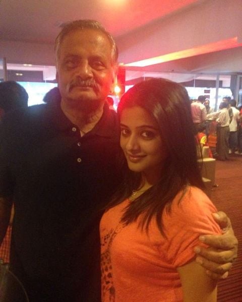 Priyamani with her father