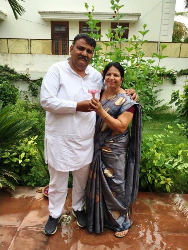 Shyam Sunder Paliwal with His Wife Anita
