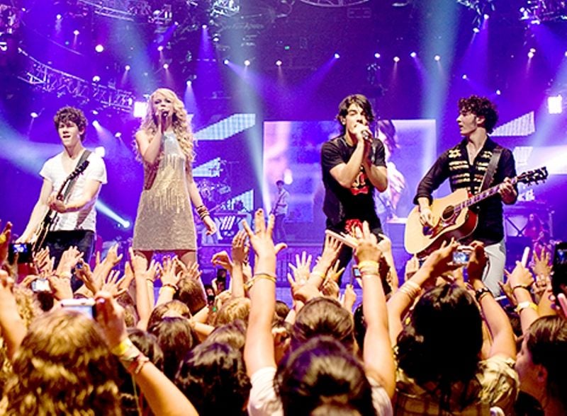 Taylor Swift in Jonas Brothers The 3D Concert Experience