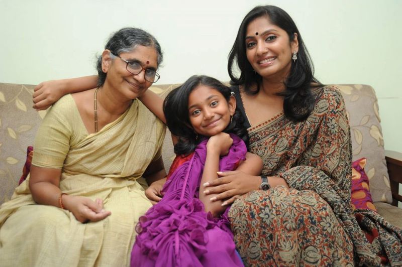 Anchor Jhansi with her mother