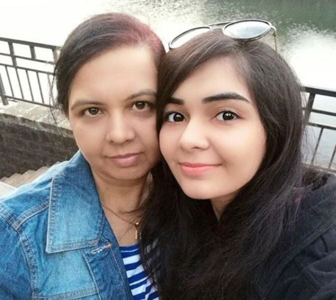 Dhruvi Jani with Her Mother