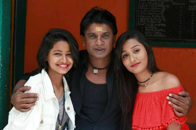 Duniya Vijay with his Daughters