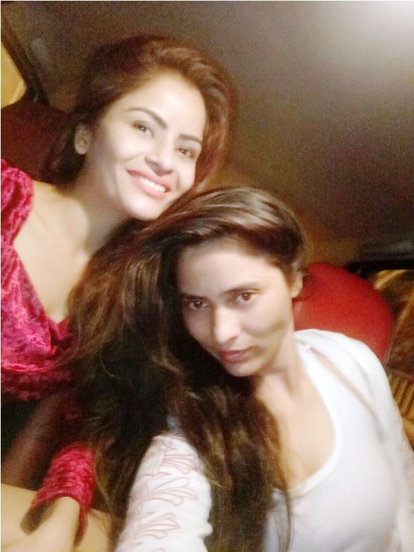 Gehana Vasisth with Her Sister