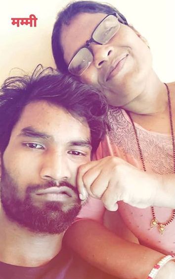 Nikhil Vijay with his mother