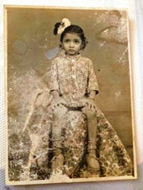 An Old Picture of Twinkle Kapoor