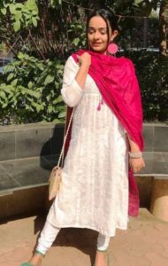 Apoorva Arora Age, Boyfriend, Family, Biography & More » StarsUnfolded