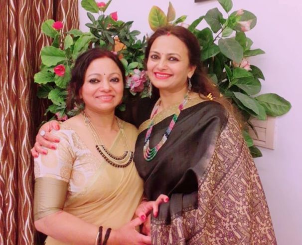 Meena Rana With her Sister Uma Kumola