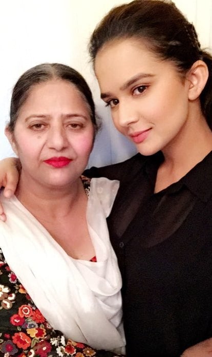 Roopi Gill with her mother