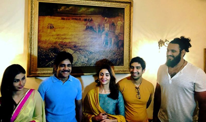 Saurav Gurjar (extreme right) with Alia Bhatt (centre), Ayan Mukerji (second from right), and Mouni Roy (extreme left)