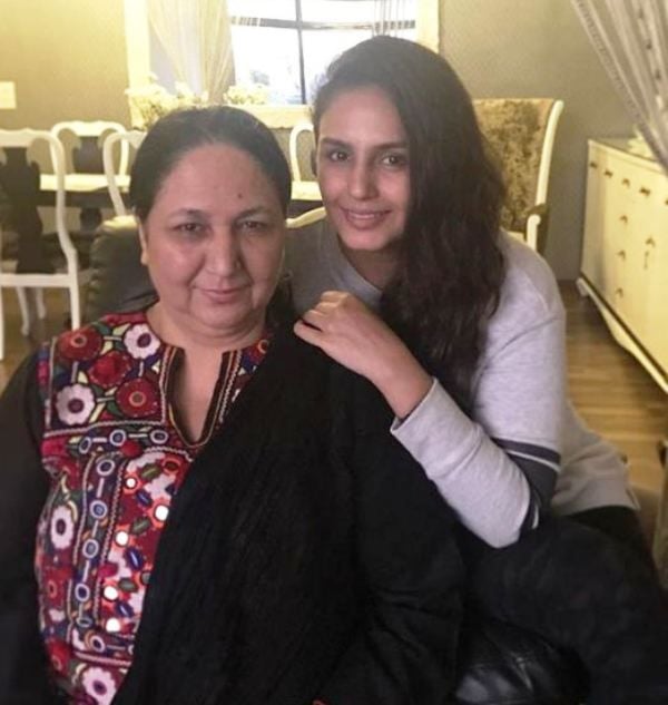 Huma Qureshi with Her Mother