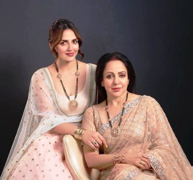 Esha Deol With Her Mother, Hema Malini