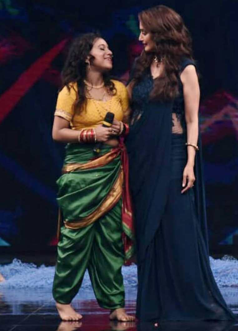 Rutuja Junnarkar with Madhuri Dixit