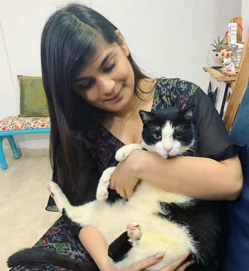 Srishti Dixit With Her Pet Cat