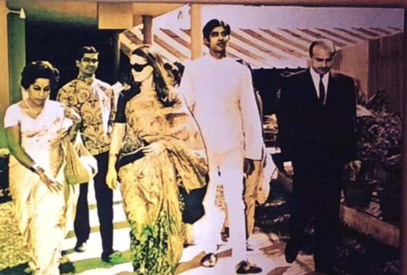 A Rare Photo of Teji Bachchan With Sonia Gandhi And Amitabh Bachchan