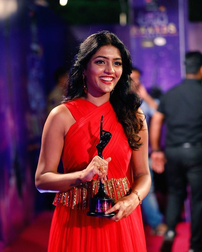 Eesha Rebba with an award