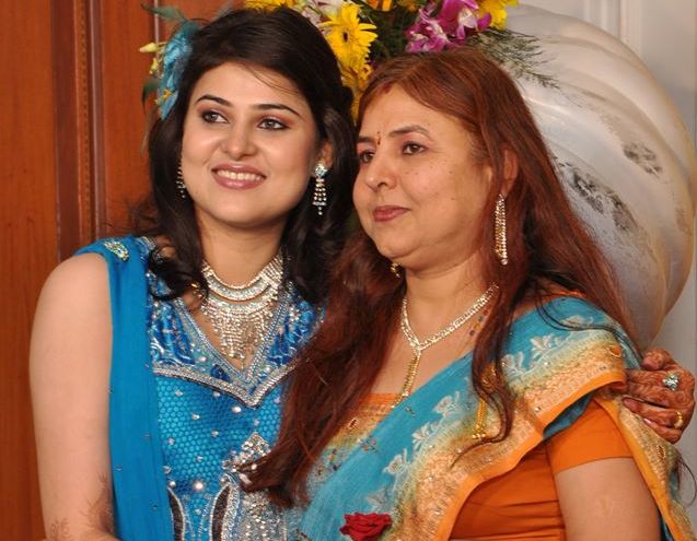 Nidhi Vasandani with her mother