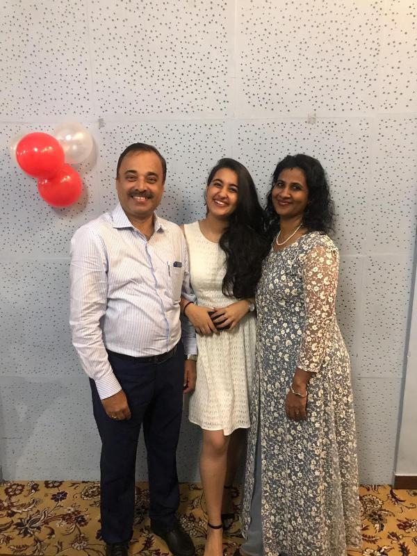 Revathi Pillai With Her Parents