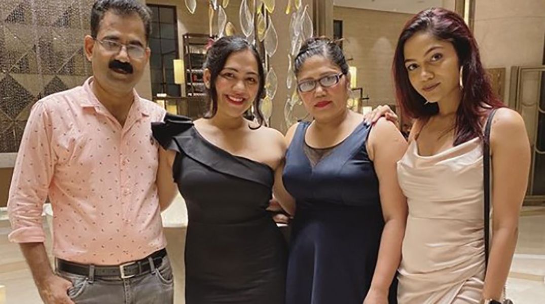 Sonali Bhadauria with her Family