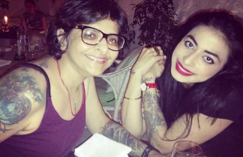 VJ Bani With Her Mother