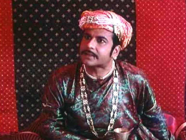Vijay Arora as Prince Salim in Bharat Ek Khoj