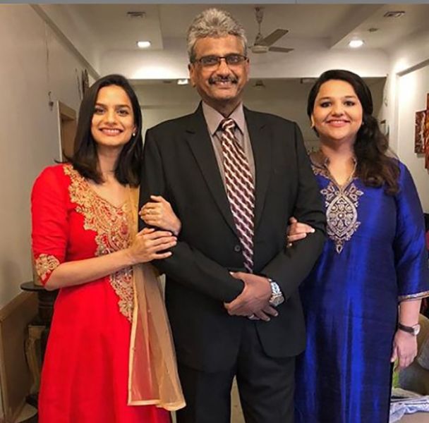 Aneesha Shah With her Father and Sister