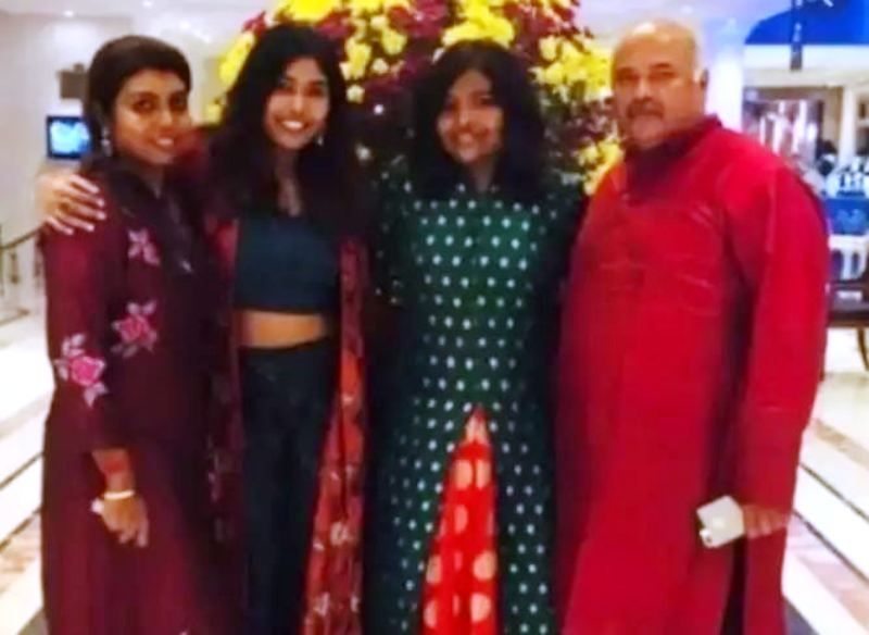 Beela Rajesh (extreme left) With Her Husband and Daughters