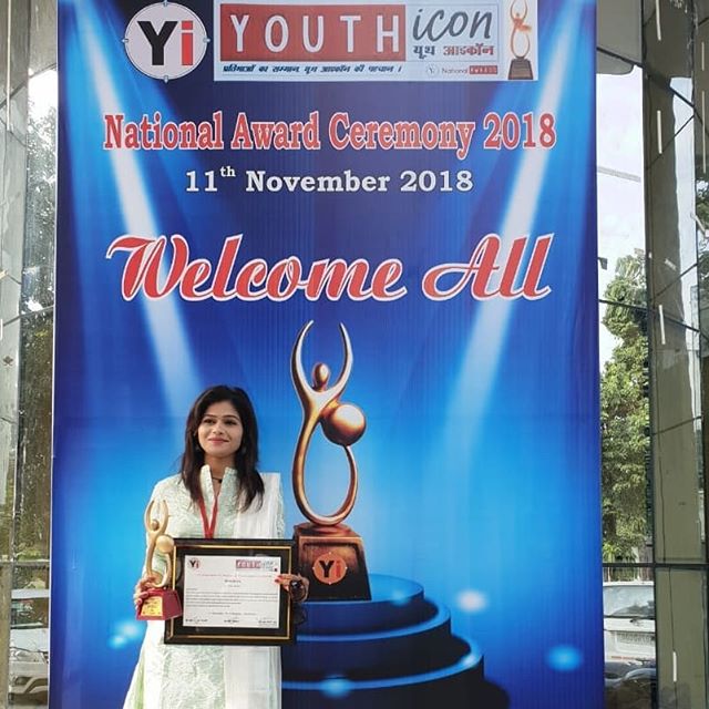 Gauri Mishra with her award 