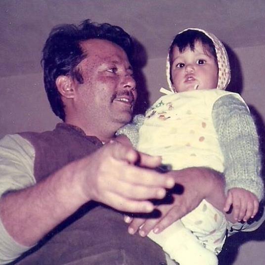 Sanah Kapoor with her father