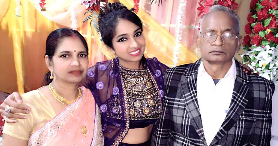 Garima Maurya with her parents