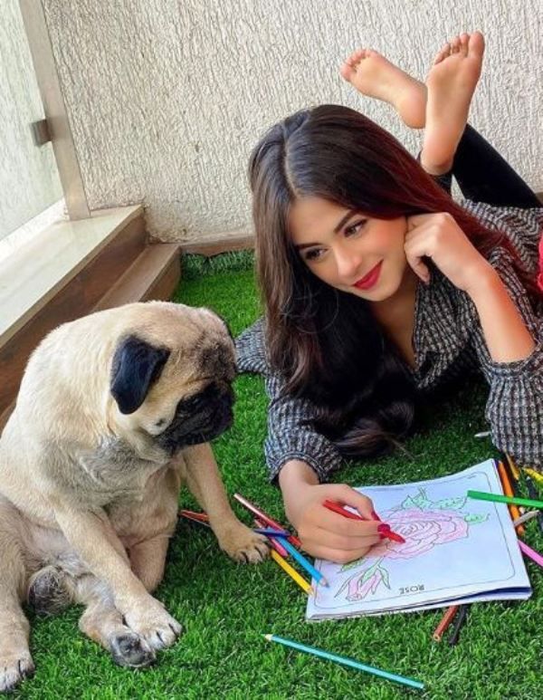 Ritika Badiani With Her Pet Dog