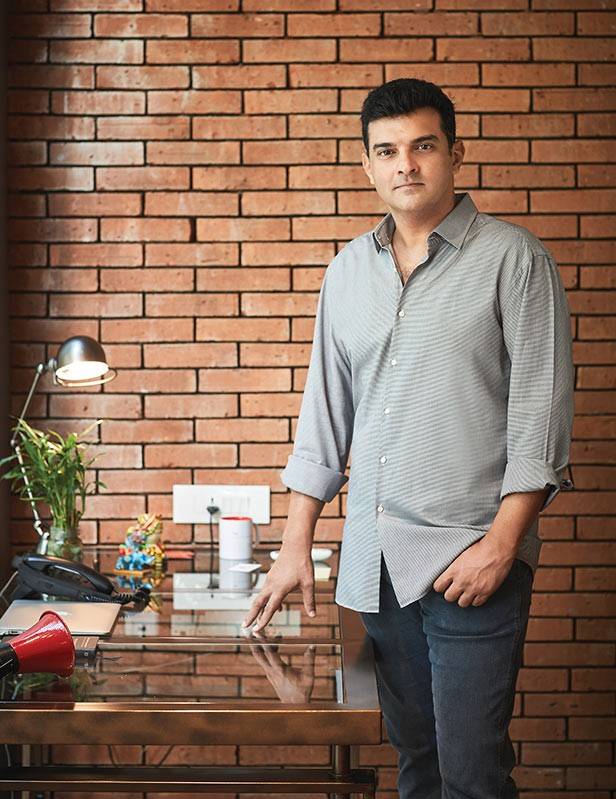 siddharth roy kapur wife aarti