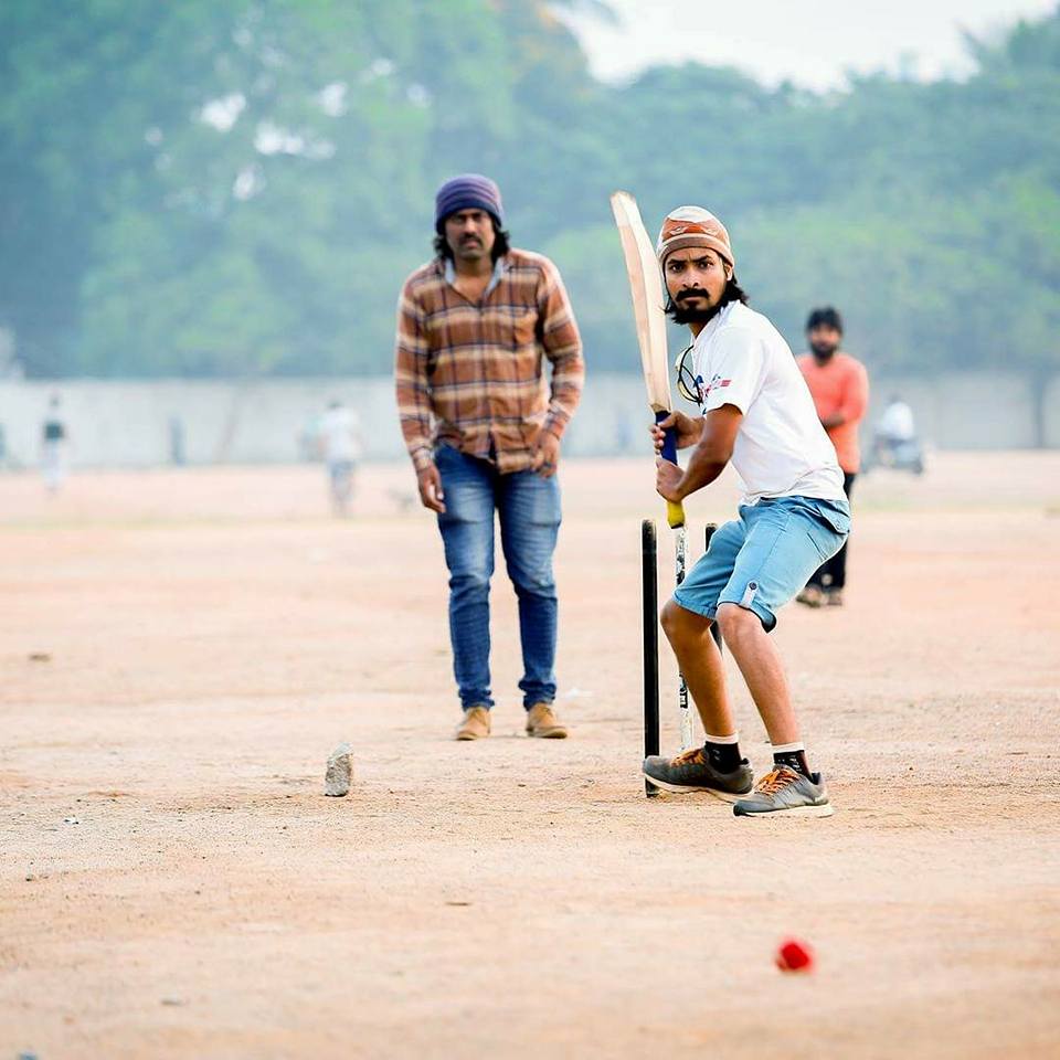 Sunny Viva playing cricket 